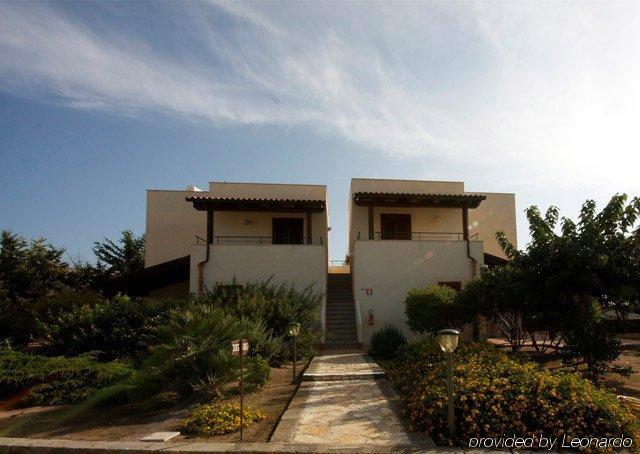 Residence Punta Longa Favignana Buitenkant foto